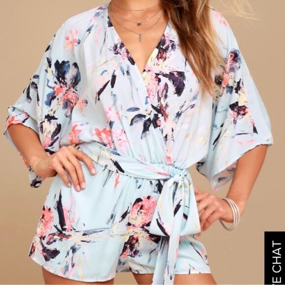 Lulus Pastel Floral V-Neck Flowy Sleeves Romper with Removable Belt- Large - Picture 1 of 16